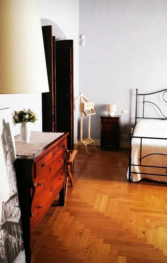 B&B Dimora Delle Donnole Bergamo Alta Bérgamo Exterior foto