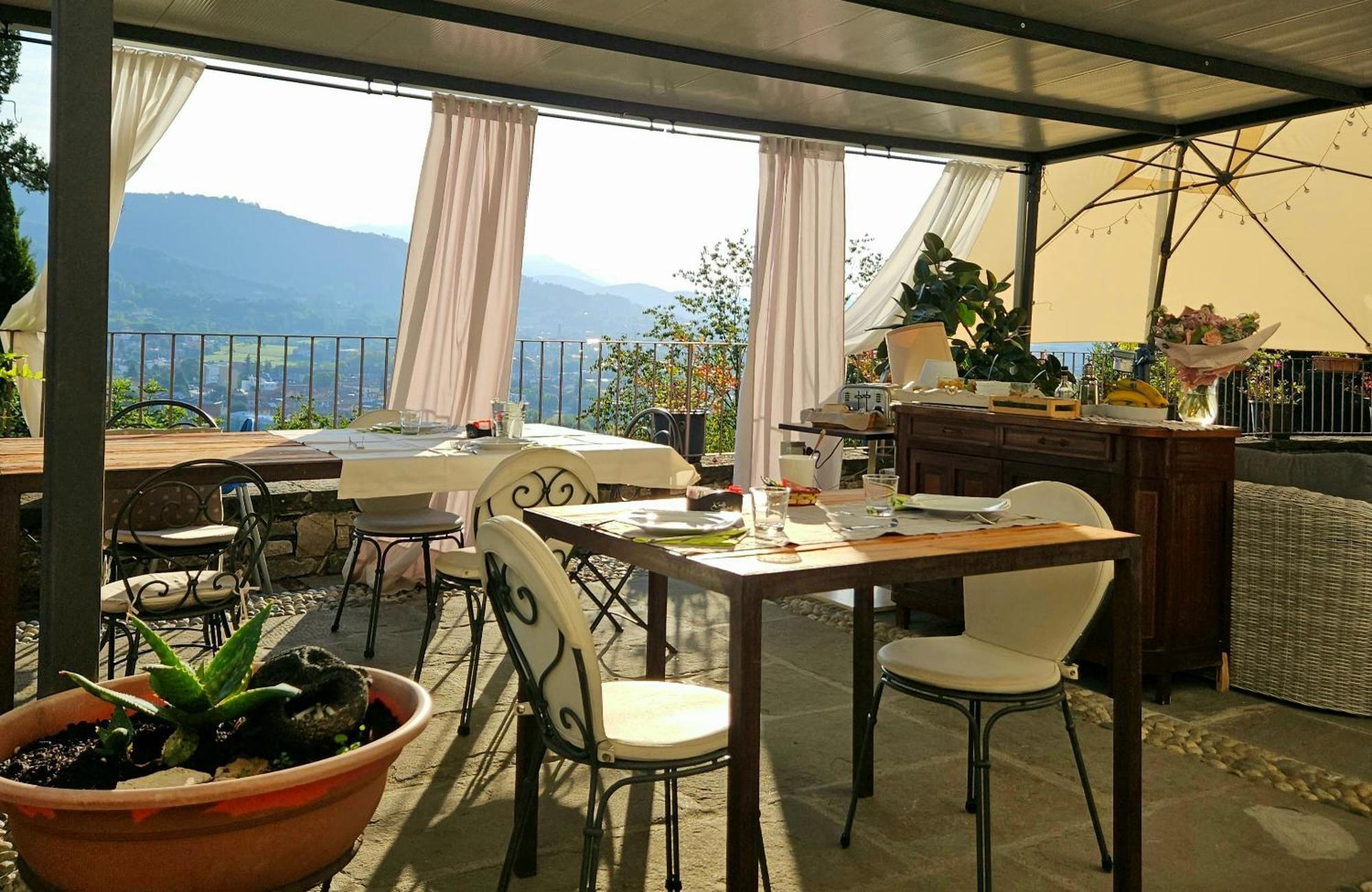 B&B Dimora Delle Donnole Bergamo Alta Bérgamo Exterior foto