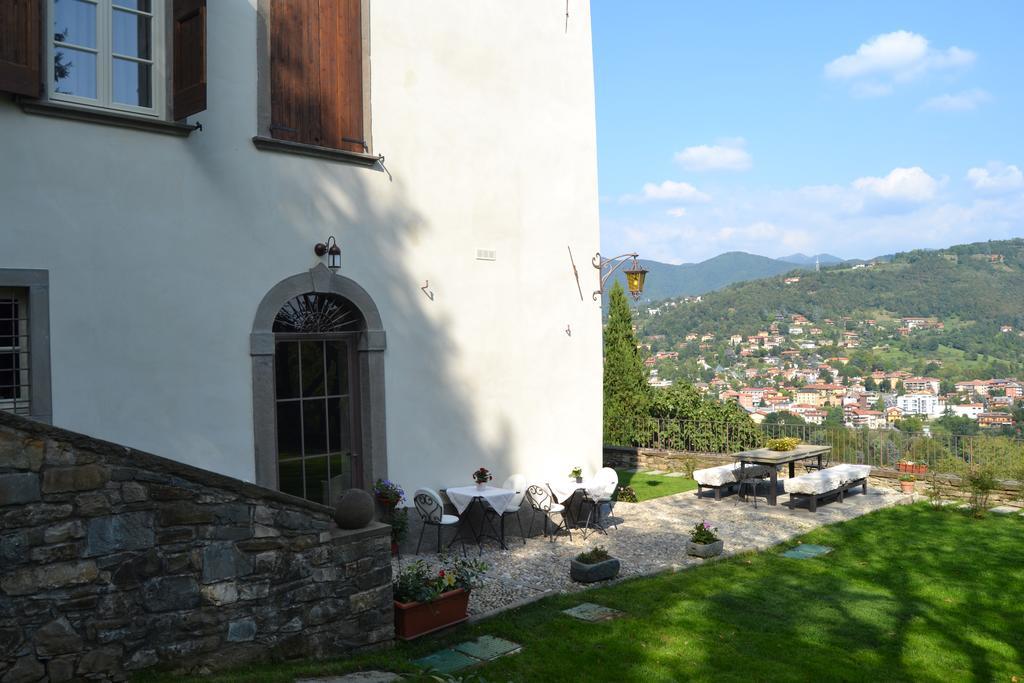 B&B Dimora Delle Donnole Bergamo Alta Bérgamo Exterior foto